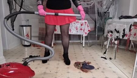 Mila - Spooky mood - vacuuming