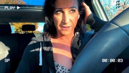 Kandy Makes Luna Moan and Cum Hard in her Car