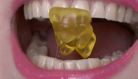 Let them feel the sharp efges of your wonderful sharp pointiy teeth MP4 FULL HD 1080p