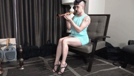 Zonah Tries Out a Zurna (MP4 - 1080p)