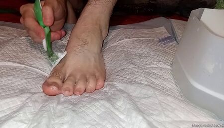 Washing and Shaving My Hairy Feet HD