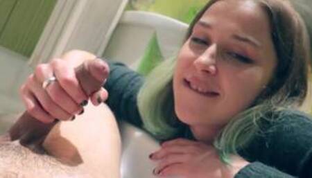 Stepsister didn't let stepbrother wash up - MySchoolLife