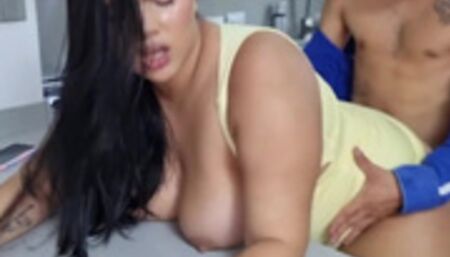 I Seduce an Unknown Technician and he Cums Inside me while my Husband is not at home Savannahwatson