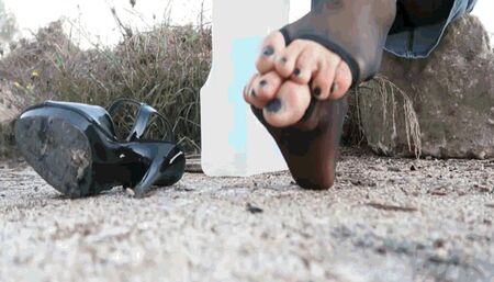 Special agent Scene 5 Lame feet, painful toes MP4(1280x720)FHD