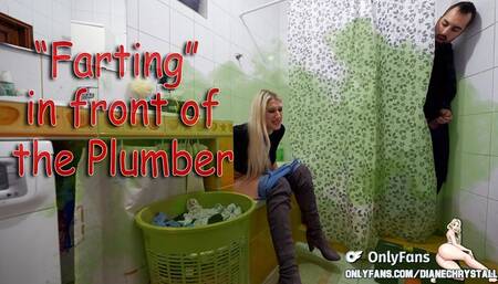 Stepmom Farting Dumb and Dumber in front of Plumber