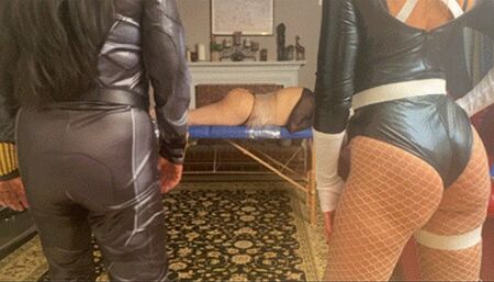 The Punisher & Asian Black Widow Strap The Penguin  (SD)