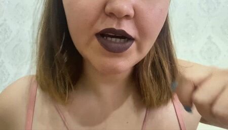 lipstick application lavanda color
