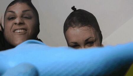 Due insospettabili ragazze - two unsuspected girls (MOBILE VERSION WMV)