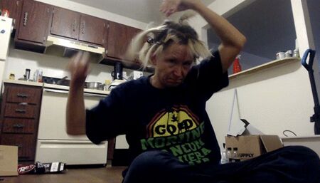 Combing out gross head lice in my hair