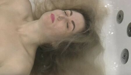 An invisible ghost appears and starts to dive you MP4 FULL HD 1080p