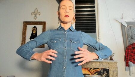 Custom: Giantess ripping off shirt