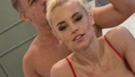 Fucked fit Gymnast Lara Frost in anal after the concert