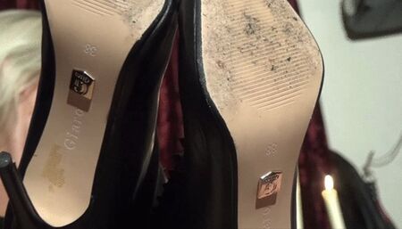 High Thea 2 mistresses and 3 slave