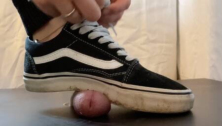 A Shoejob with Black Vans old Skool and black Vans Socks - slave cam HD