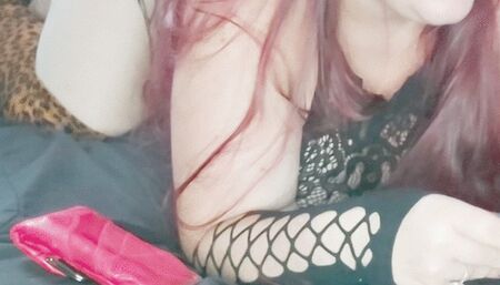 Nicki Pie smoking sex and blowjob