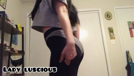 Lady Luscious - Teen Girl giving herself a nice sexy wedgie