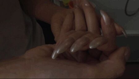 17Oct2022_NailFuss_Closeup