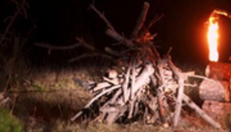 Sirena Milano, Eva Tender, Jessy Brey (Jessy Grey) - Haunted Halloween