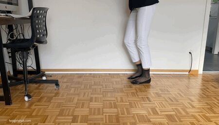 KIRA HAS A PERVERT IN HER OFFICE - MP4 HD