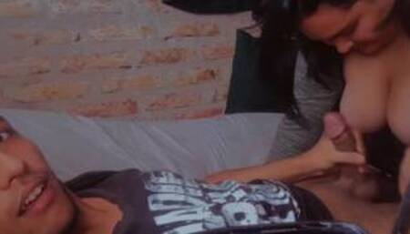 Estaba jugando free fire y mi dua quiere mamarmela