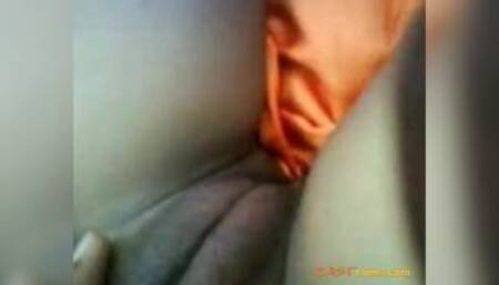 Anak Lelaki & Emak Dalam Kereta