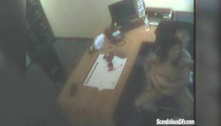 Girlfriend gets pounded and licked