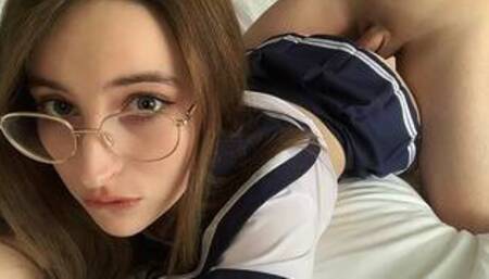 Stepsister after college shoots a video of me fucking her hard - BellaMurr