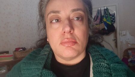 EXTREME DROWSY AND  DAZED CLOSEUP