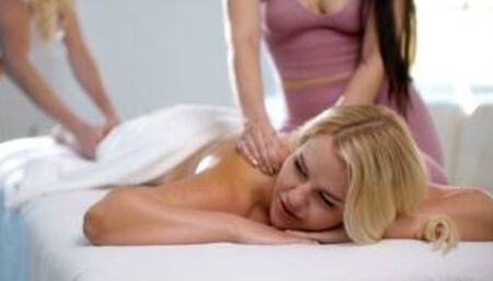 Four hands massage turns to threeway tribbing