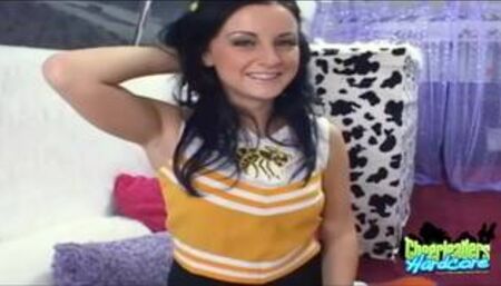 Cheerleader Melissa Matthews Strips For Popsicles