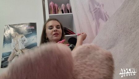 CUSTOM: Warm socks and a black contom B2P