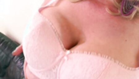 EMILIA BOSHE - WUNDERBARE TITTEN 2