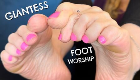 Giantess Foot Worship