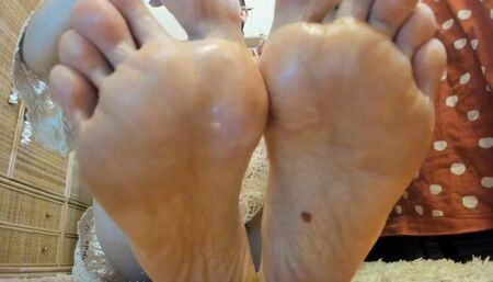Very dirty sweaty feet fuck adult doll avi