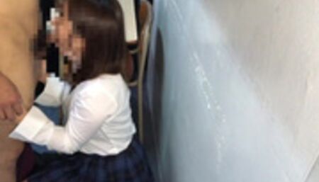 I put out a lot of sperm with a blow job and handjob and attached it to clothes.