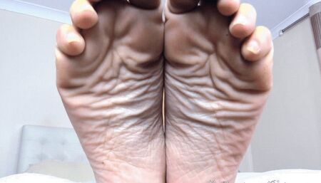 My Feet Make You Pay (1080p)