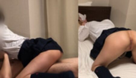 制服彼女の子宮密着グリグリ騎乗位が気持ち良すぎて我慢できずそのままホールド大量中出し！