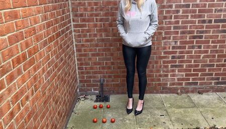 6 tomatoes high heel squash