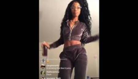 Rozay_Molly Instagram Live Stream With Nudity