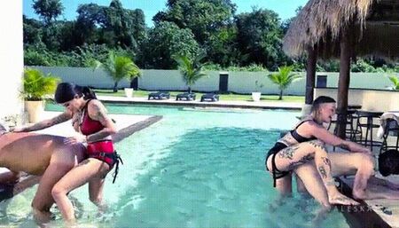 Gangbang in the Pool at the Wicked Retreat