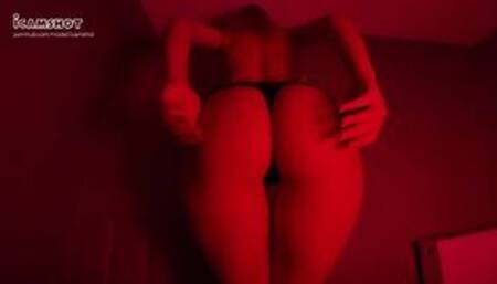 Stunning blonde sexy moves in the red pleasure room