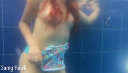 Amputee touches herself in the pool