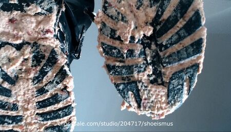 Lick the cake off the soles after crush