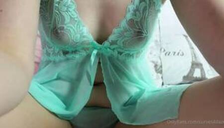 Curves4daze sexy masturbation