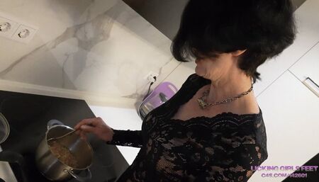 ANGELA, LORA and SALMA - Wonderful dinner for a loser (4K)