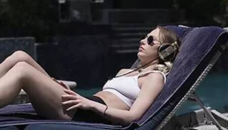 Alexis Fawx & Carter Cruise Video