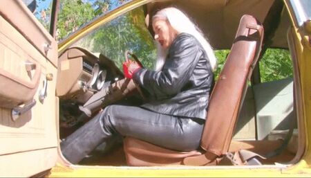 Galas Leather Seat Crush Crank & Rev - HD 1080p