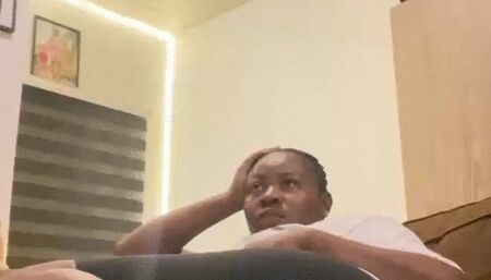 GaAkuapem Business Chick Lying Down with Wrinkled Soles to the Side