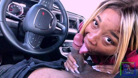 4K - Pulled over to suck his dick in the car