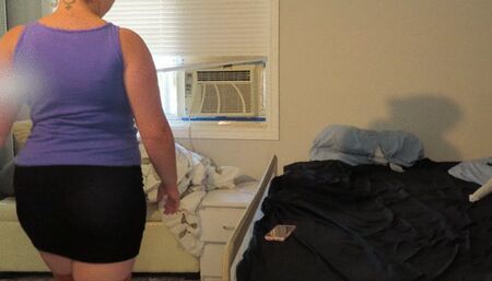 College Cam Girl Cums For You